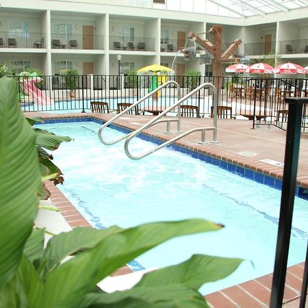 Adventureland Inn Altoona Bagian luar foto