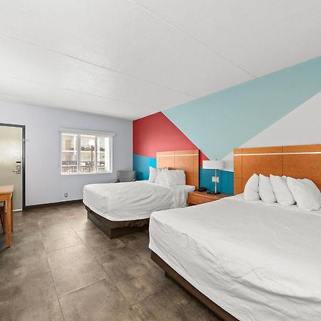 Adventureland Inn Altoona Bagian luar foto