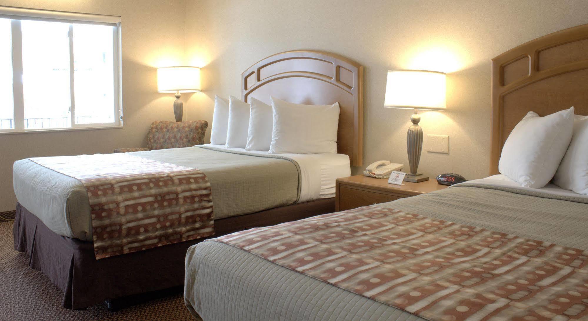 Adventureland Inn Altoona Bagian luar foto